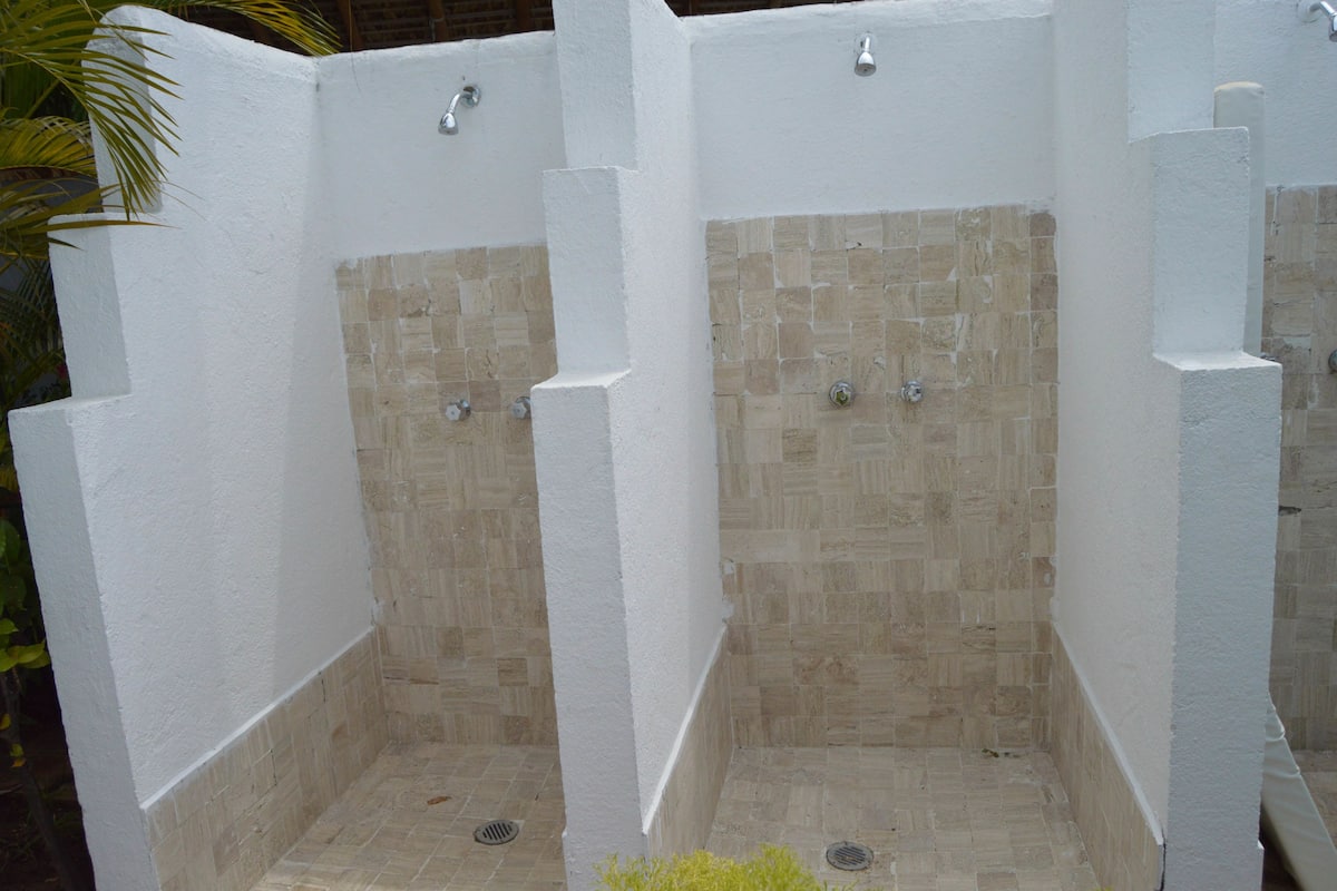 sauna, detox wraps, facials