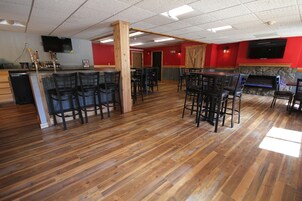 Bar (en la propiedad)