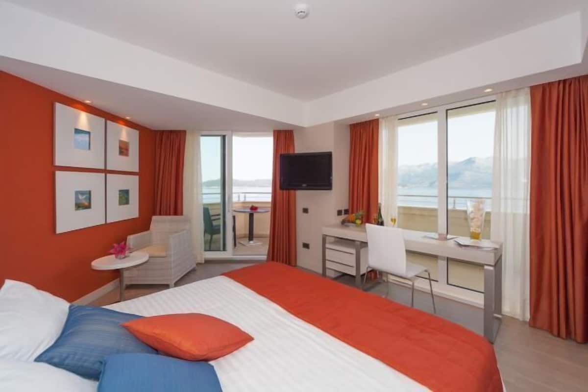 1 bedroom, minibar, in-room safe, desk