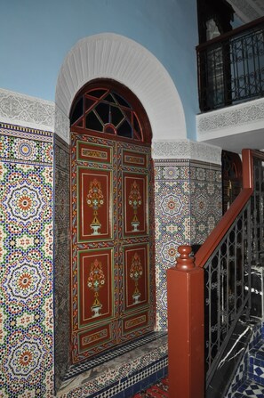 Interior detail - Riad Khouloud (Fes)