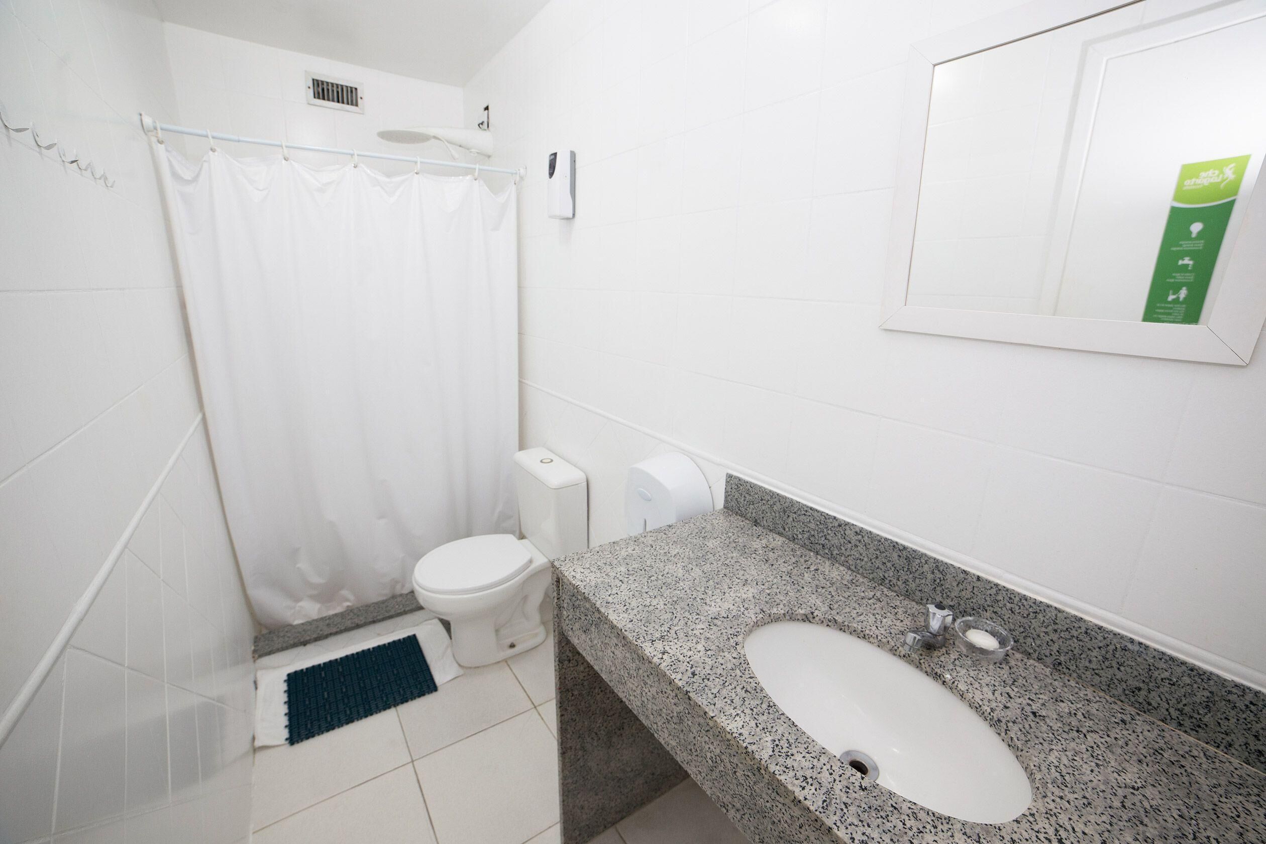 Bathroom | Shower
