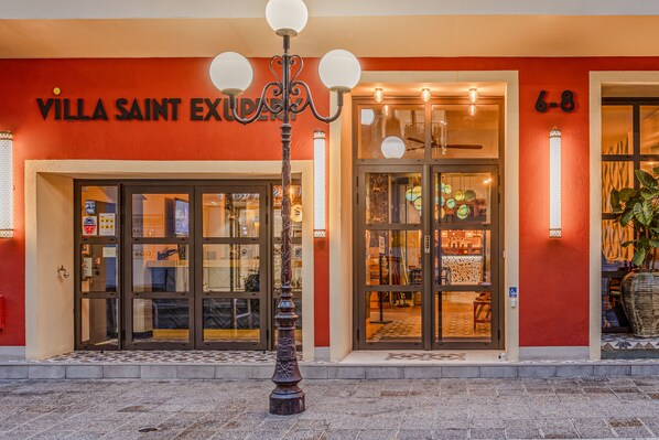 Exterior - Villa Saint Exupéry Beach - Hostel (Nice)