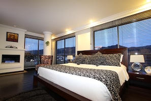 Down duvets, Tempur-Pedic beds, minibar, in-room safe