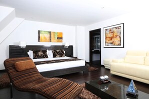 Copriletto in piuma, materassi Tempur-Pedic, minibar