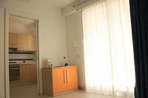 Apartment with Terrace Pax 2 | Living area
