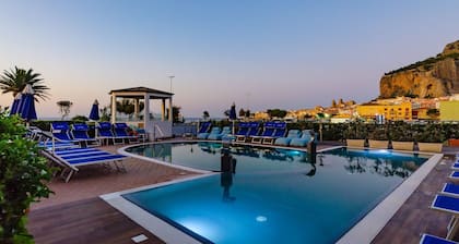 Astro Suite Hotel