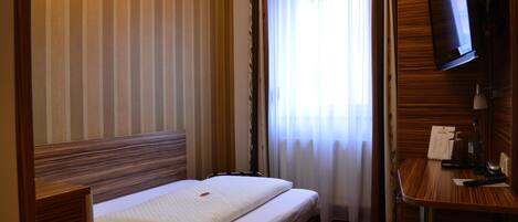 Skrivebord, skrivebord for bærbar PC og strykejern/-brett