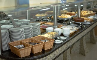 Desayuno buffet incluido todos los días 