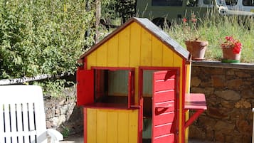 Außen-Kinderspielplatz