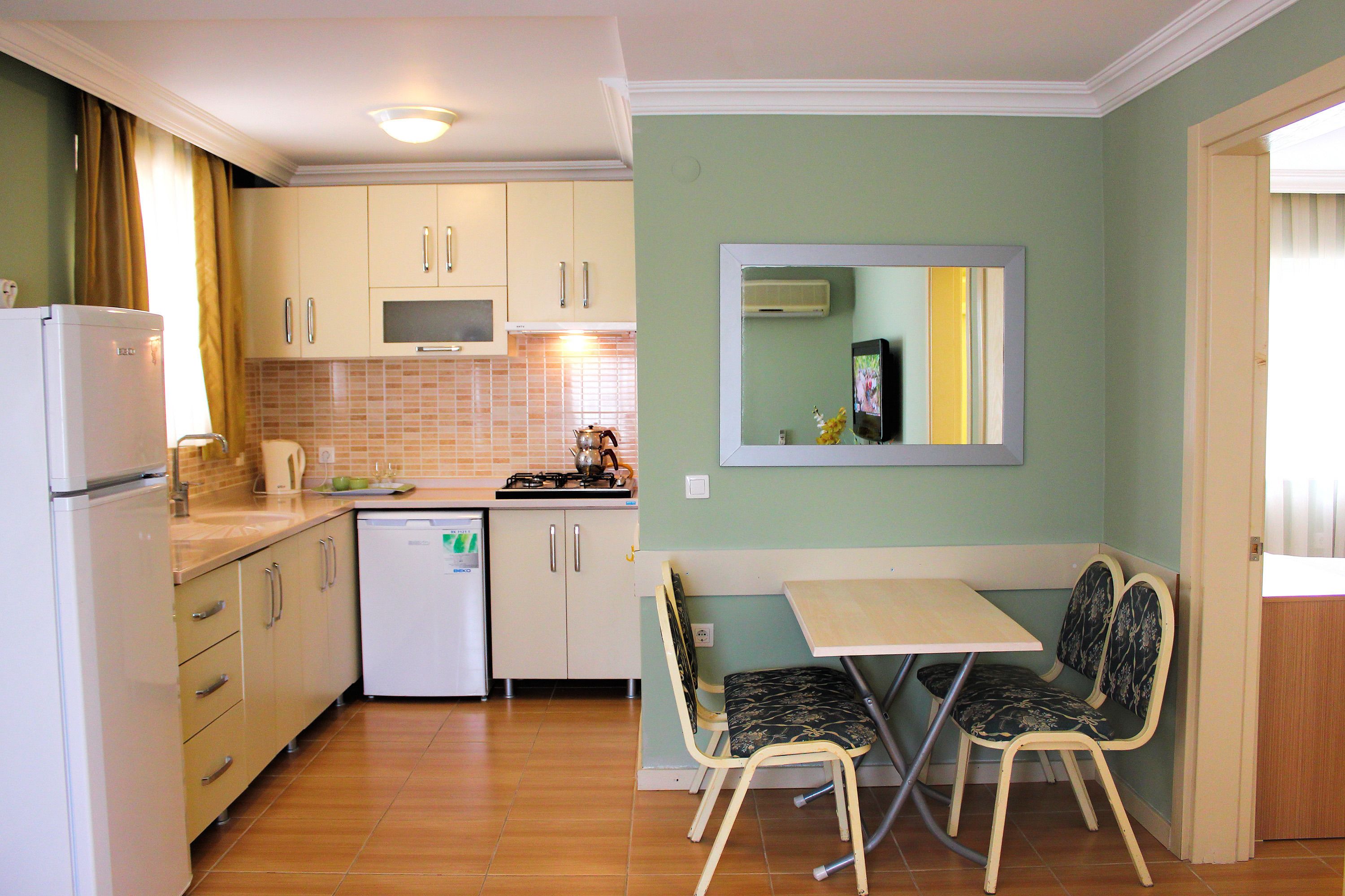 family apartment, 2 bedrooms | private kitchen | cookware/dishes/utensils