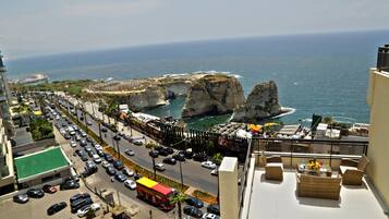 Panoramic Room | Terrace/patio