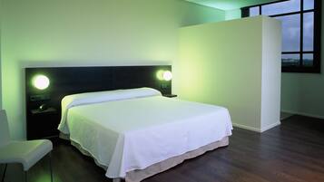 Coffres-forts dans les chambres, bureau, chambres insonorisées