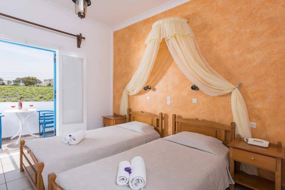 Standard Double or Twin Room | In-room safe, WiFi (free), bed sheets