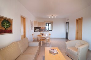 LCD TV - Miraluna Hotel (Karpathos)