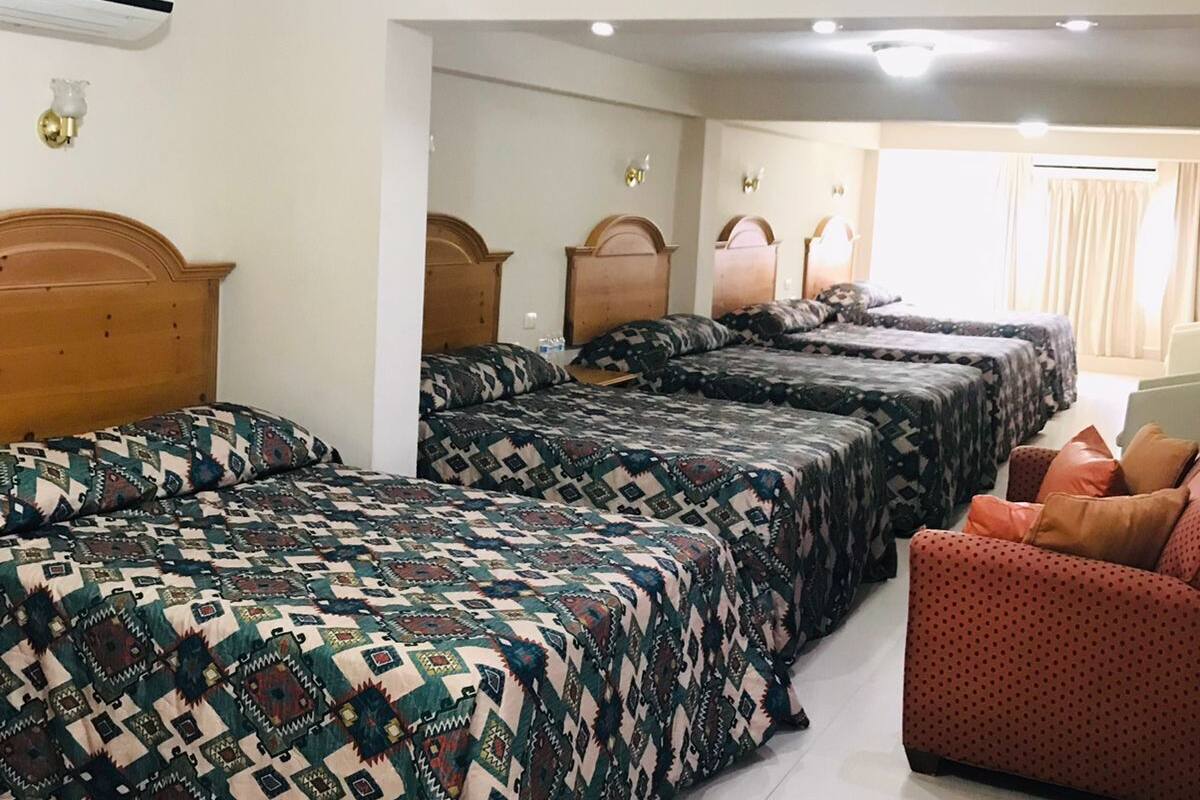 Habitación familiar | Wifi gratis y ropa de cama