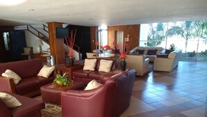 Lobby sitting area - Hotel Panoramico (Ciudad Victoria)