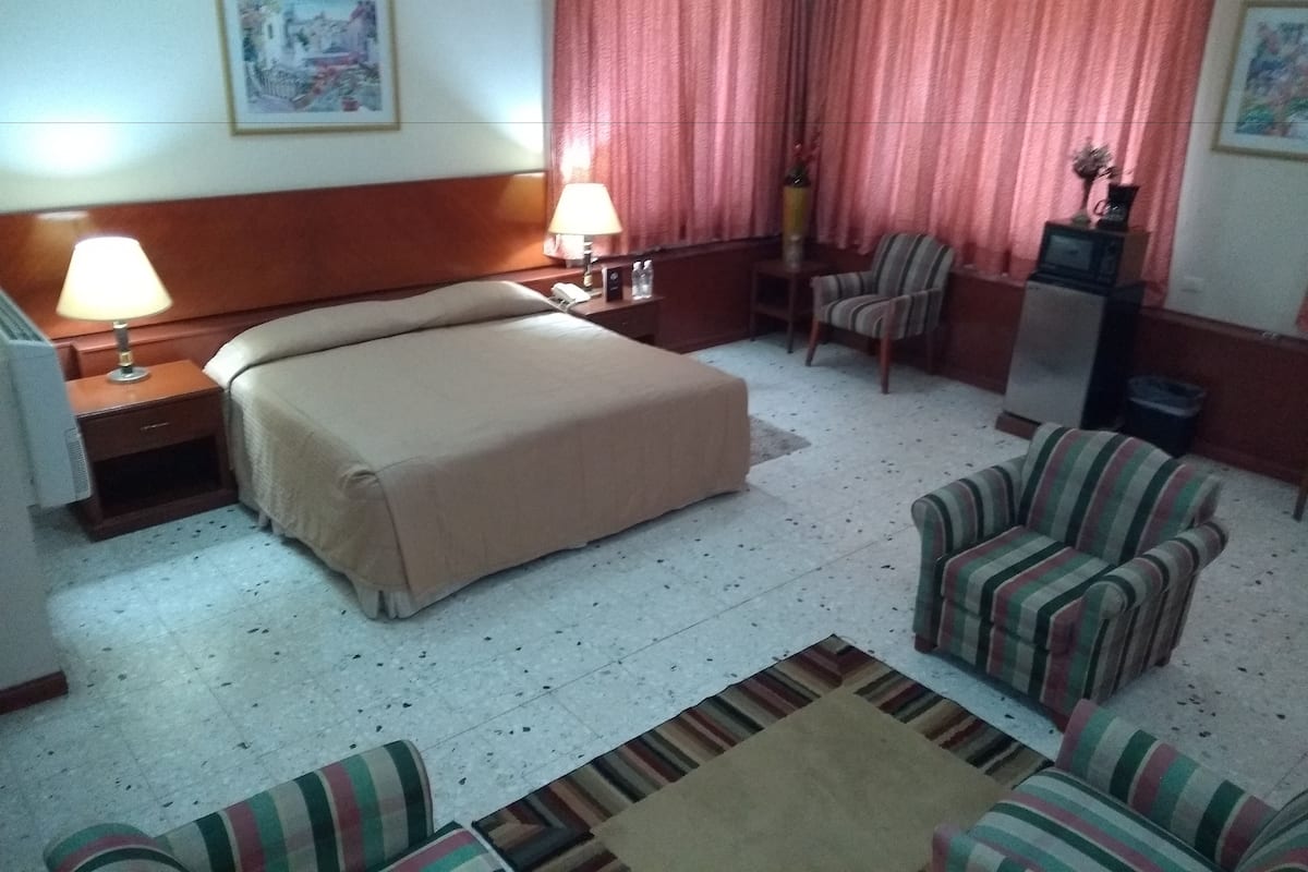 Suite, 1 Queen Bed | Free WiFi, bed sheets