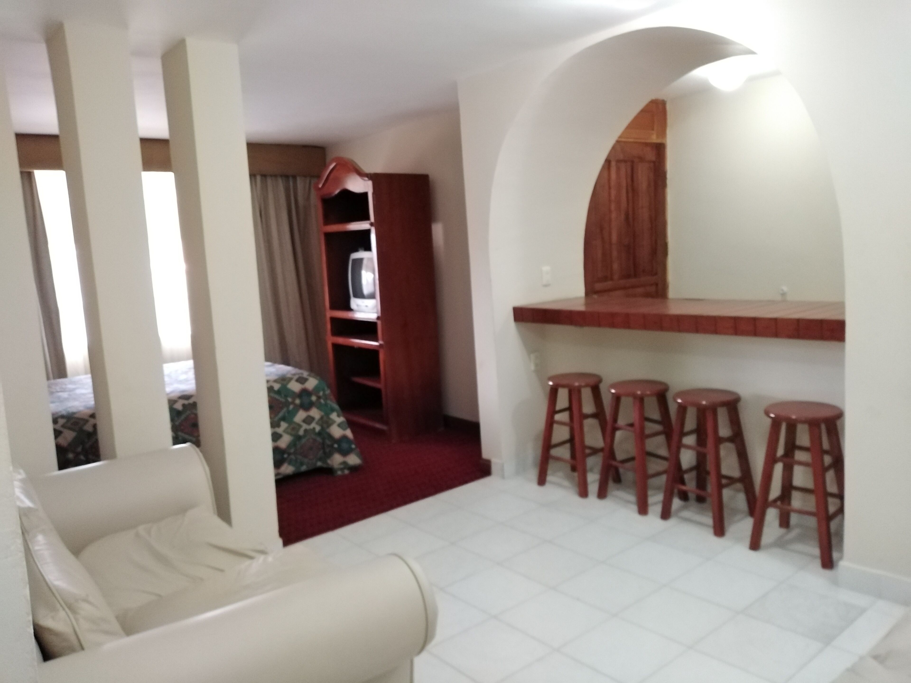Habitación triple estándar | Wifi gratis y ropa de cama 