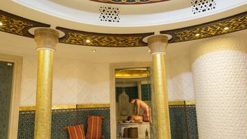Couples treatment rooms, sauna, hot tub, steam room, Turkish bath