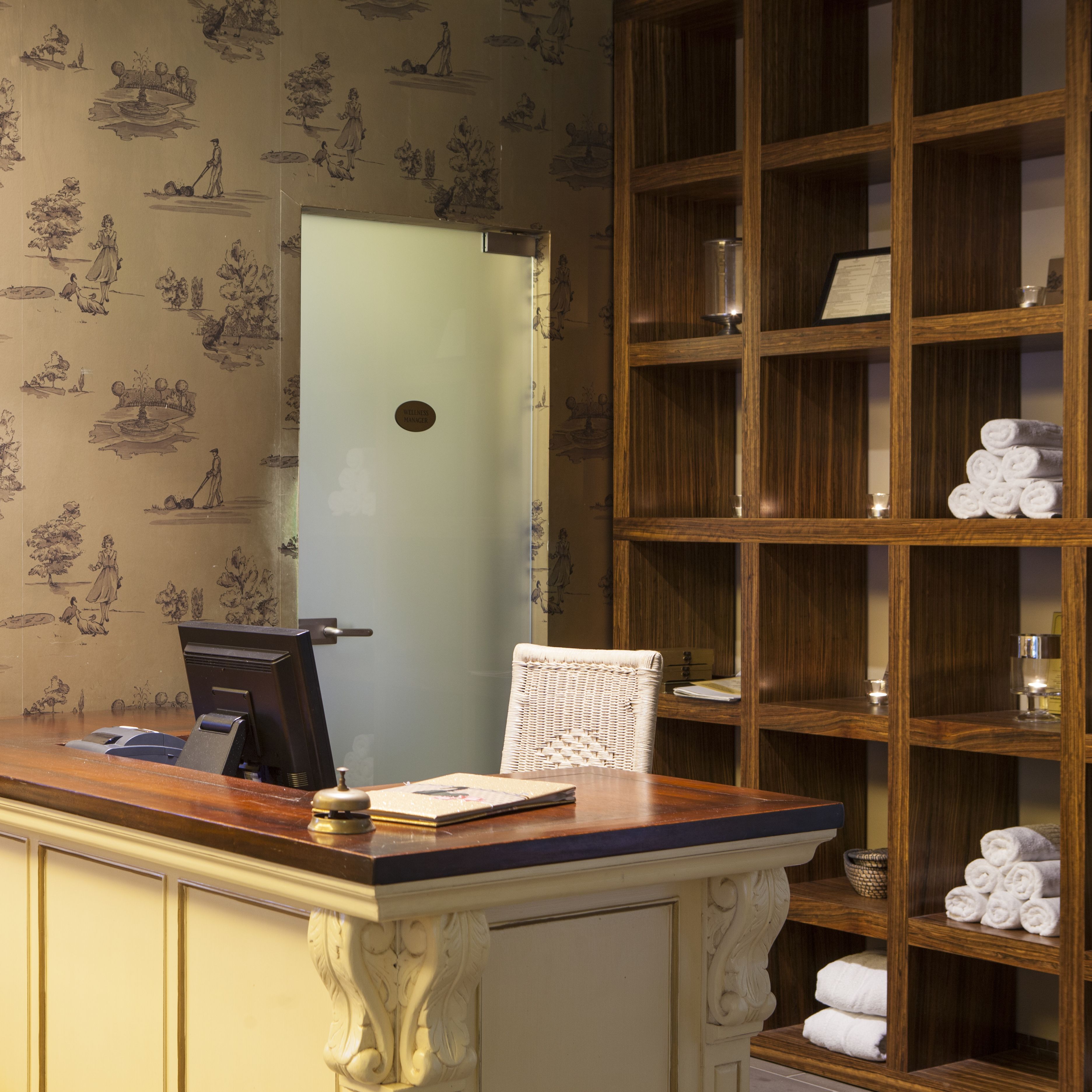 couples treatment room(s), sauna, hot tub, steam room