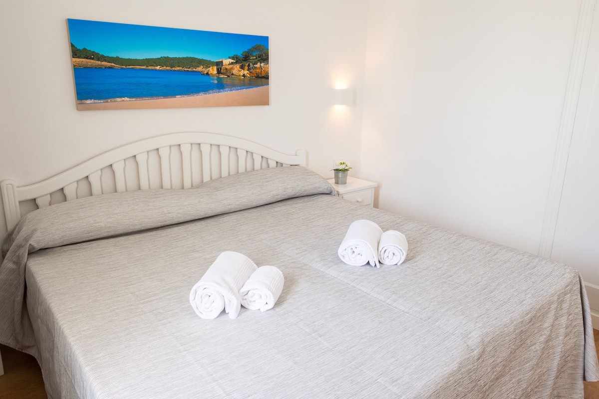 1 bedroom, premium bedding, in-room safe, individually decorated