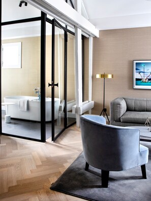 Suite Royale, 1 très grand lit | Draps en coton égyptien, literie de qualité supérieure, surmatelas