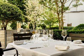 2 restaurants, dinner served - Pillows Grand Boutique Hotel Reylof Ghent (Ghent)