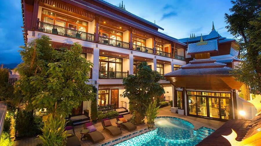 Sunday Villa Sirilanna Hotel