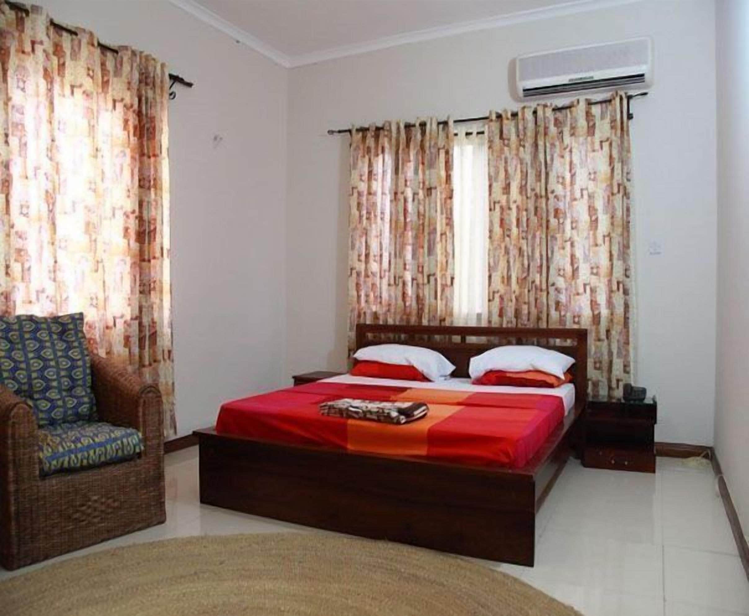 minibar, desk, blackout curtains, free wifi