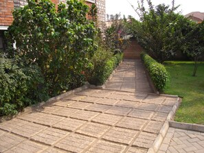 Property grounds - Calabash Green Executive Apartments (Accra)