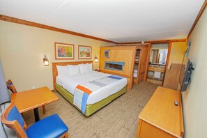Blackout drapes, iron/ironing board, free WiFi, bed sheets - Grand Country Waterpark Resort (Branson)