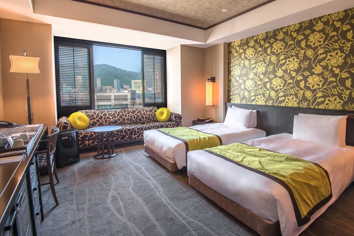 1 Schlafzimmer, hochwertige Bettwaren, Daunenbettdecken, Zimmersafe