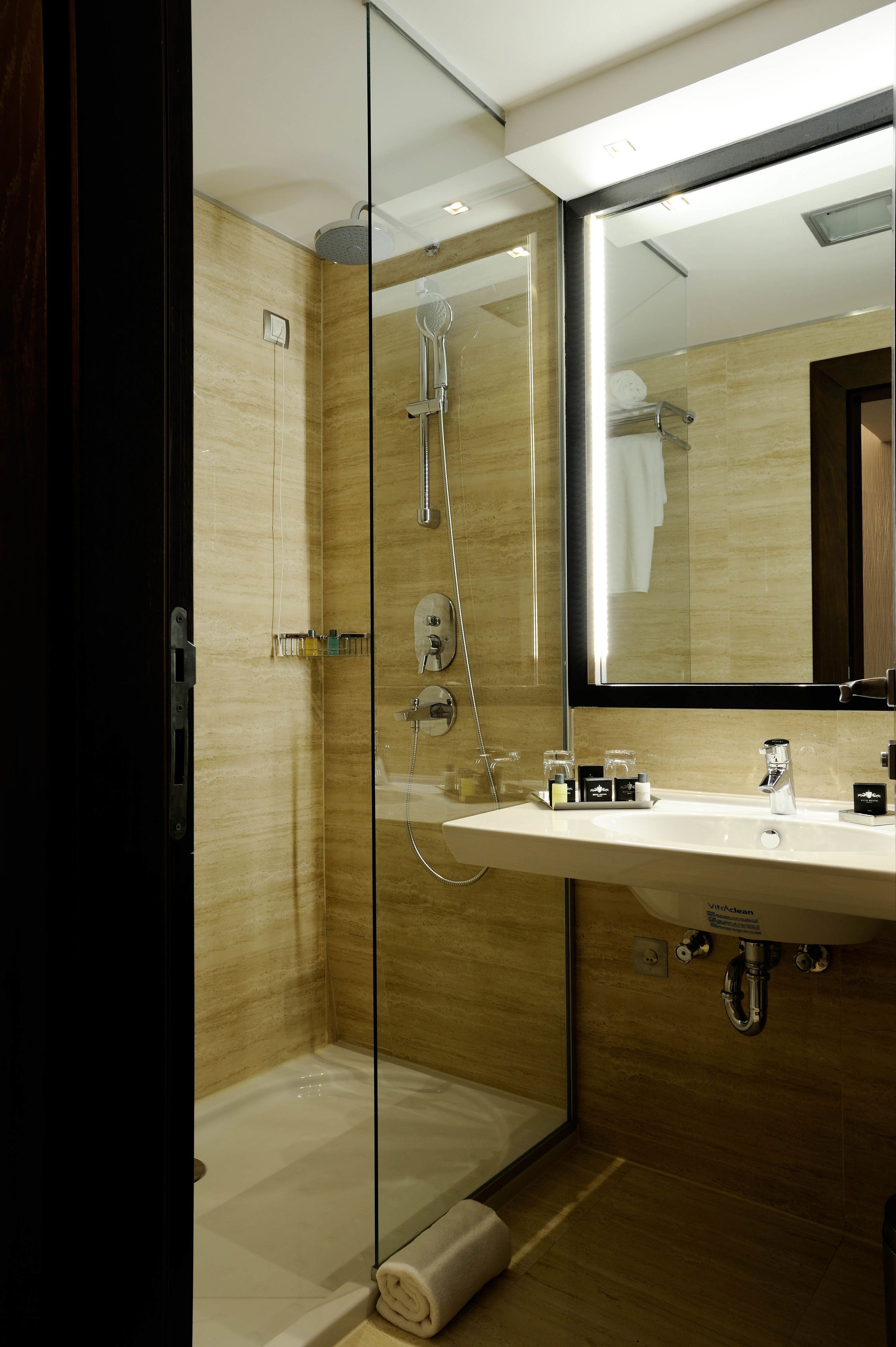 superior double room, river view | minibar, in-room safe, desk, soundproofing