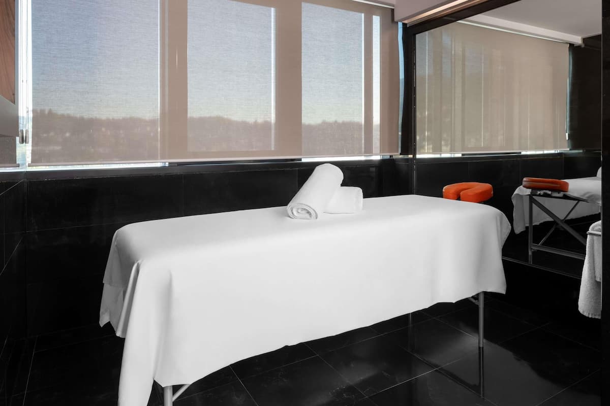 Deluxe Suite, 1 King Bed