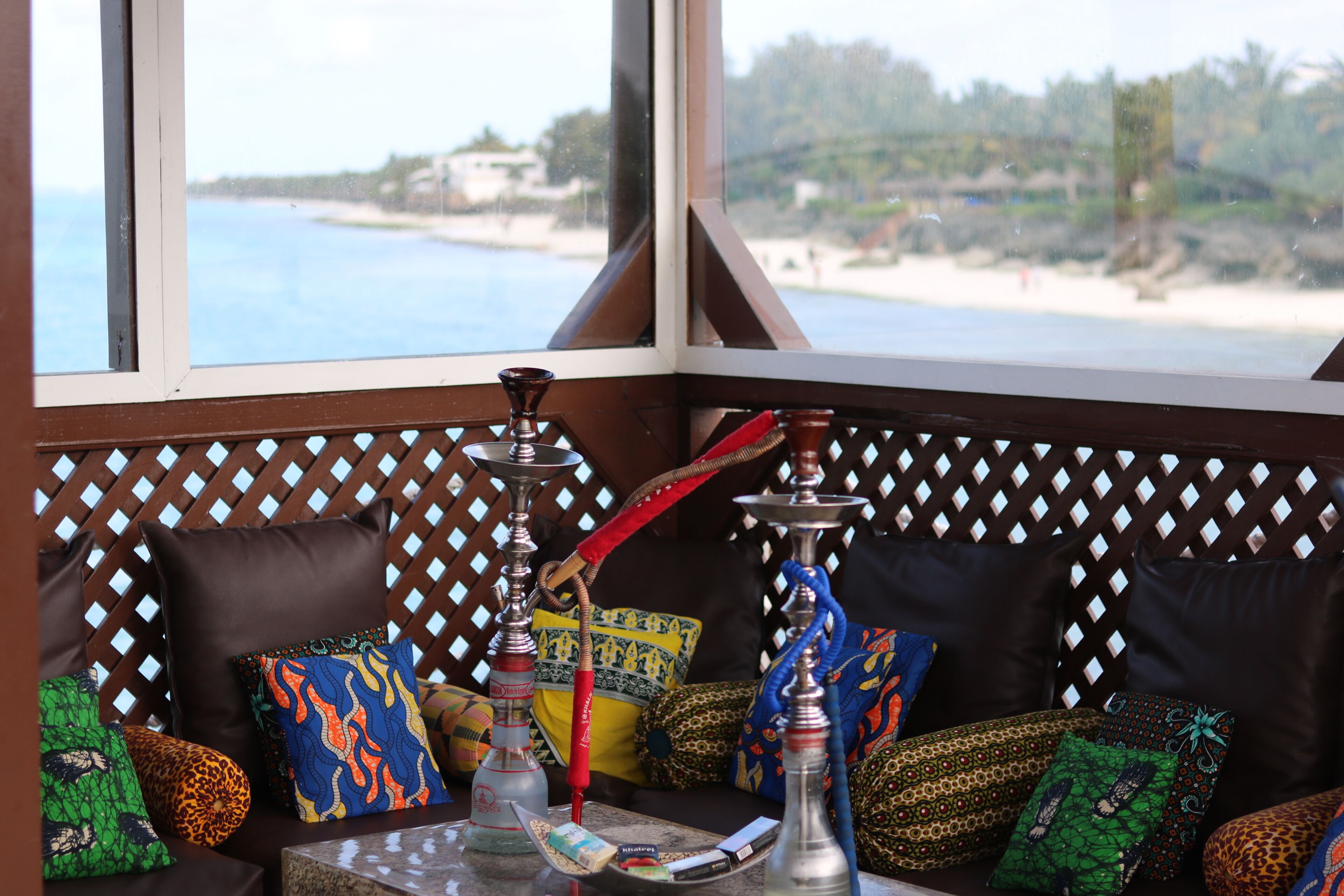 2 restaurants, breakfast, lunch, dinner served; international cuisine