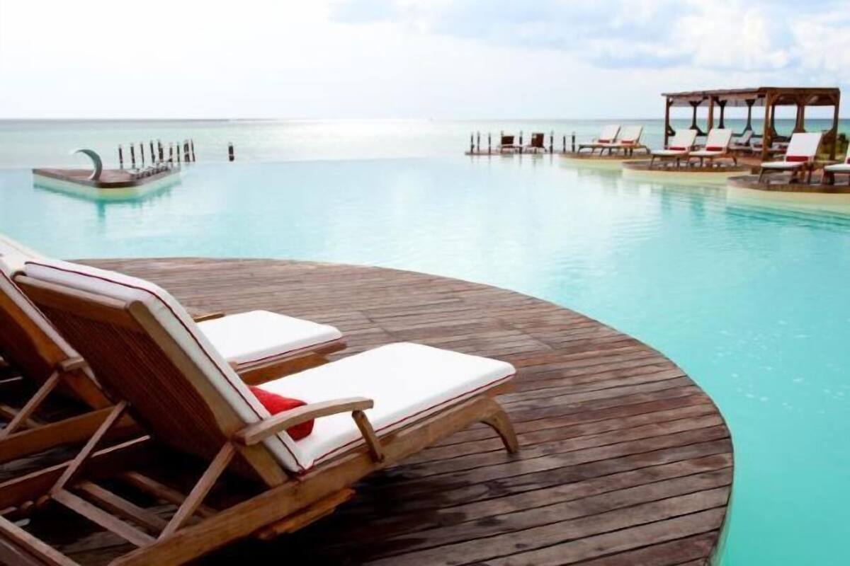 Pool | Outdoor pool, pool umbrellas, pool loungers