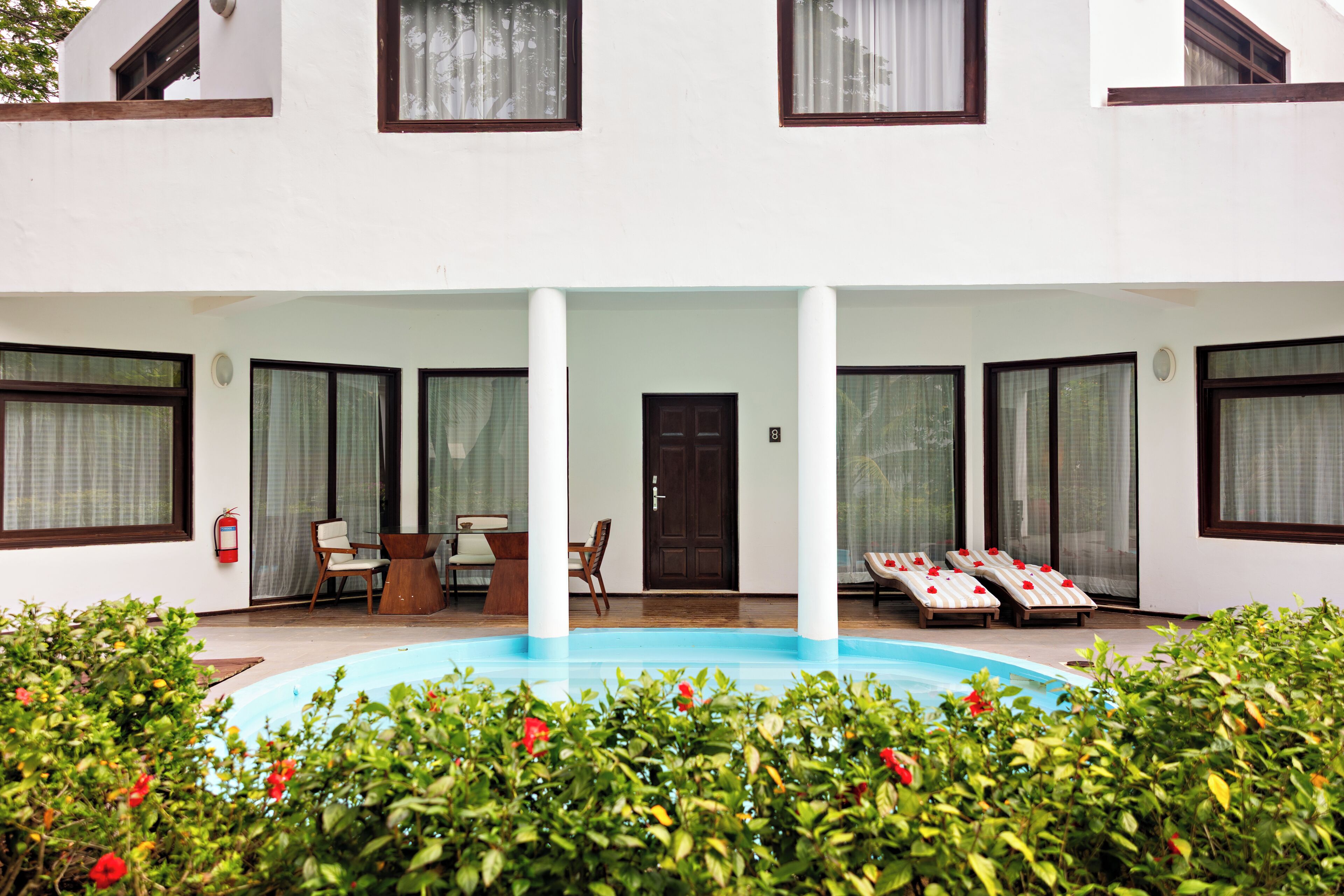 Garden View Villa 4 Bedroom | Roupas de cama premium, frigobar, cofres nos quartos