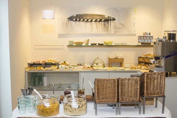 Daily buffet breakfast for a fee