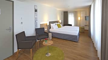 Deluxe Double Room | In-room safe, desk, soundproofing, free WiFi
