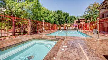 Bañera de hidromasaje al aire libre