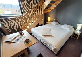 Roupas de cama premium, quartos à prova de som, berços grátis