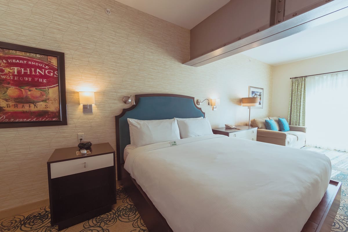 Room, 1 King Bed with Sofa bed | Premium bedding, in-room safe, individually decorated
