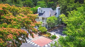Exterior - The Bergson, BW Signature Collection (Calistoga)