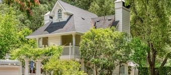 The Bergson, BW Signature Collection