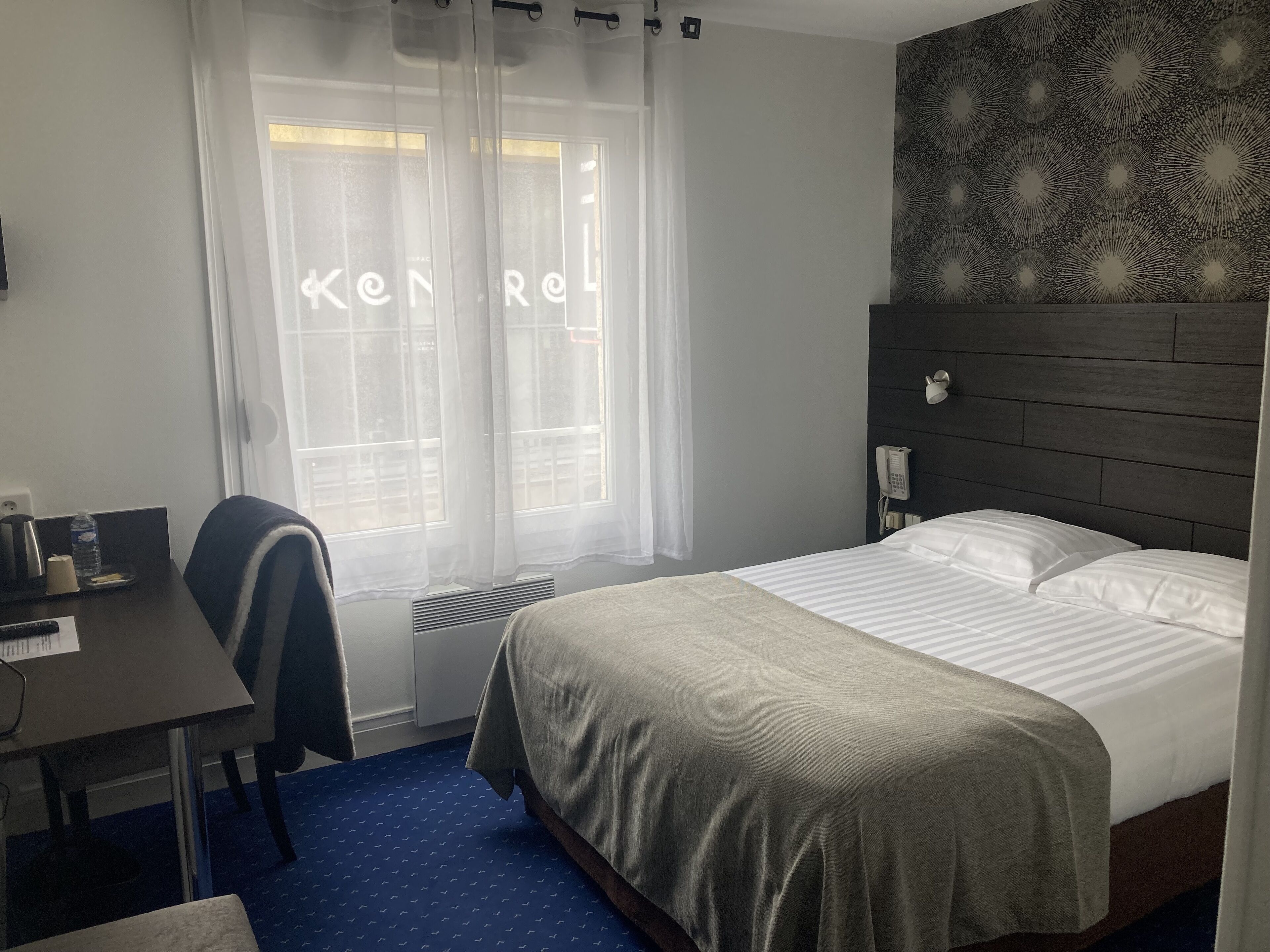 comfort double room | desk, soundproofing, free wifi, bed sheets