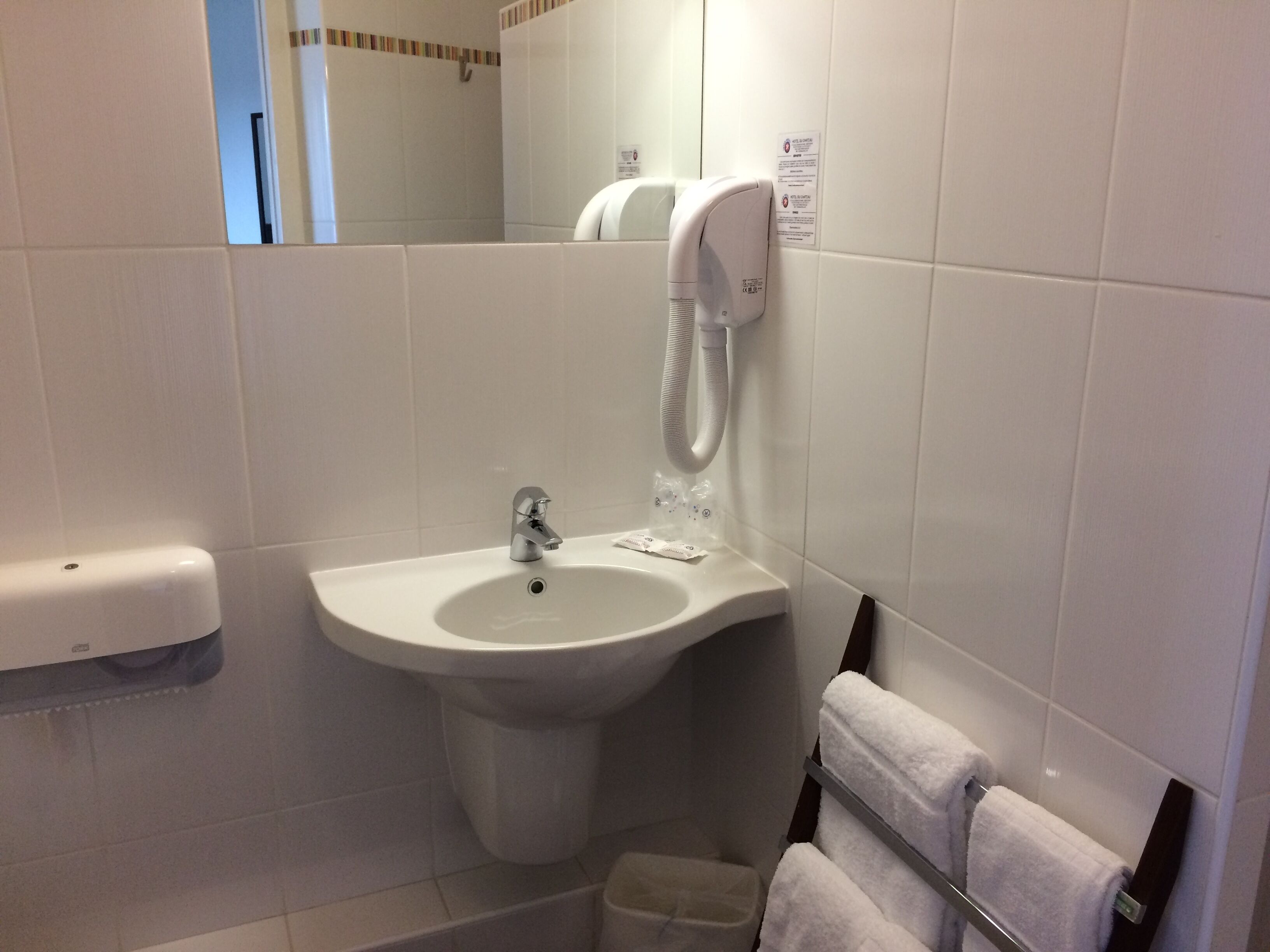 family triple room | bathroom | hair dryer, towels