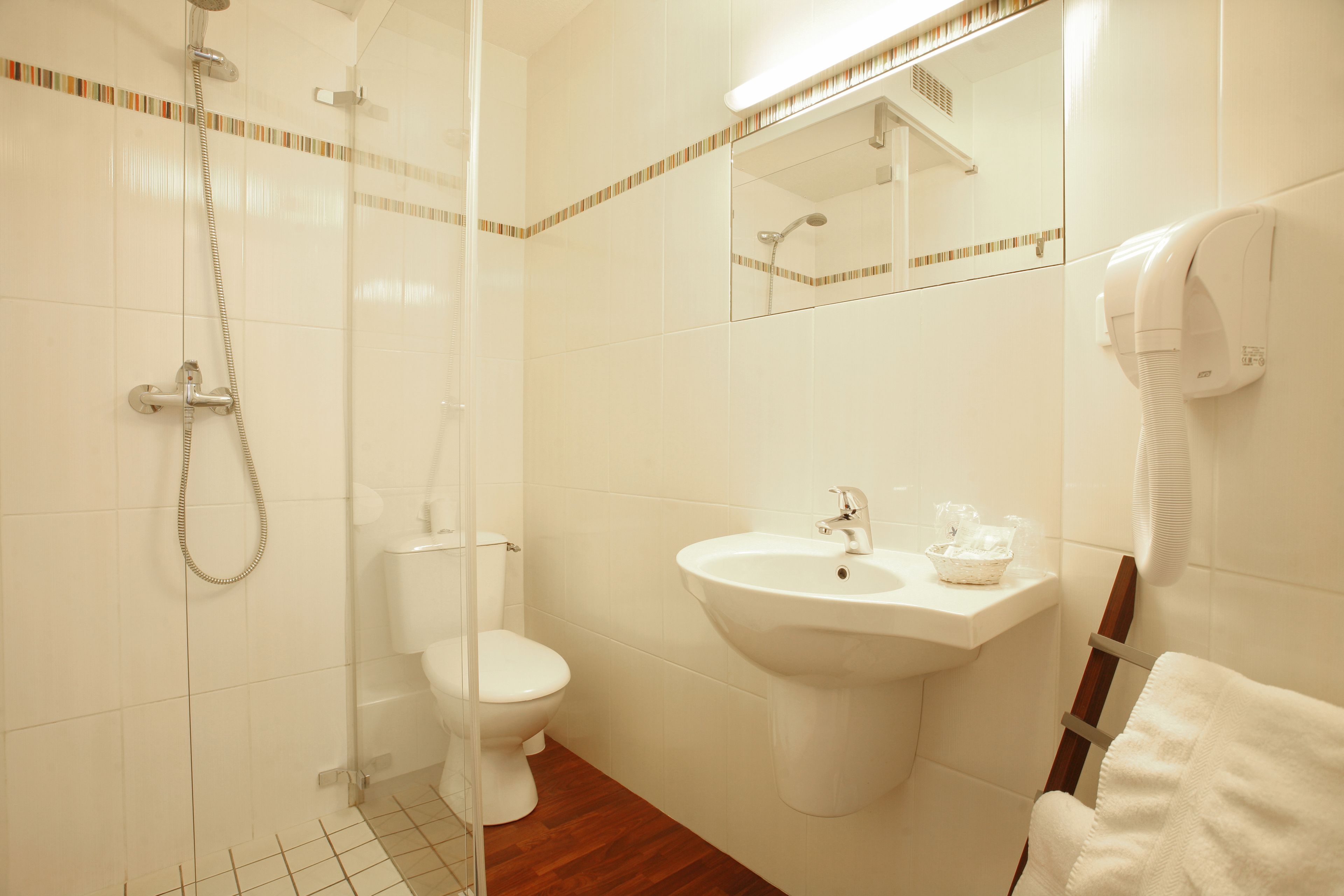 comfort double room | bathroom | hair dryer, towels