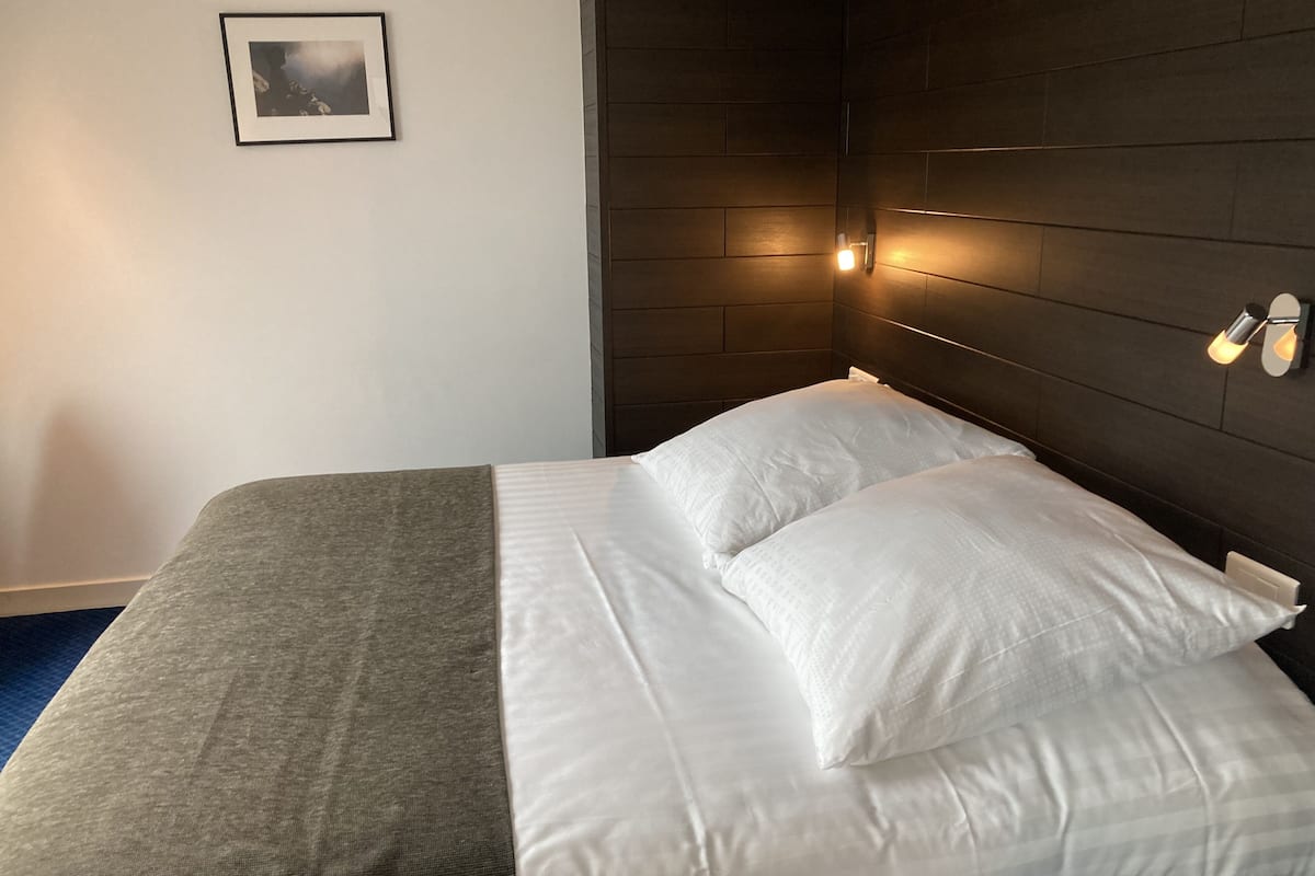 junior suite | desk, soundproofing, free wifi, bed sheets