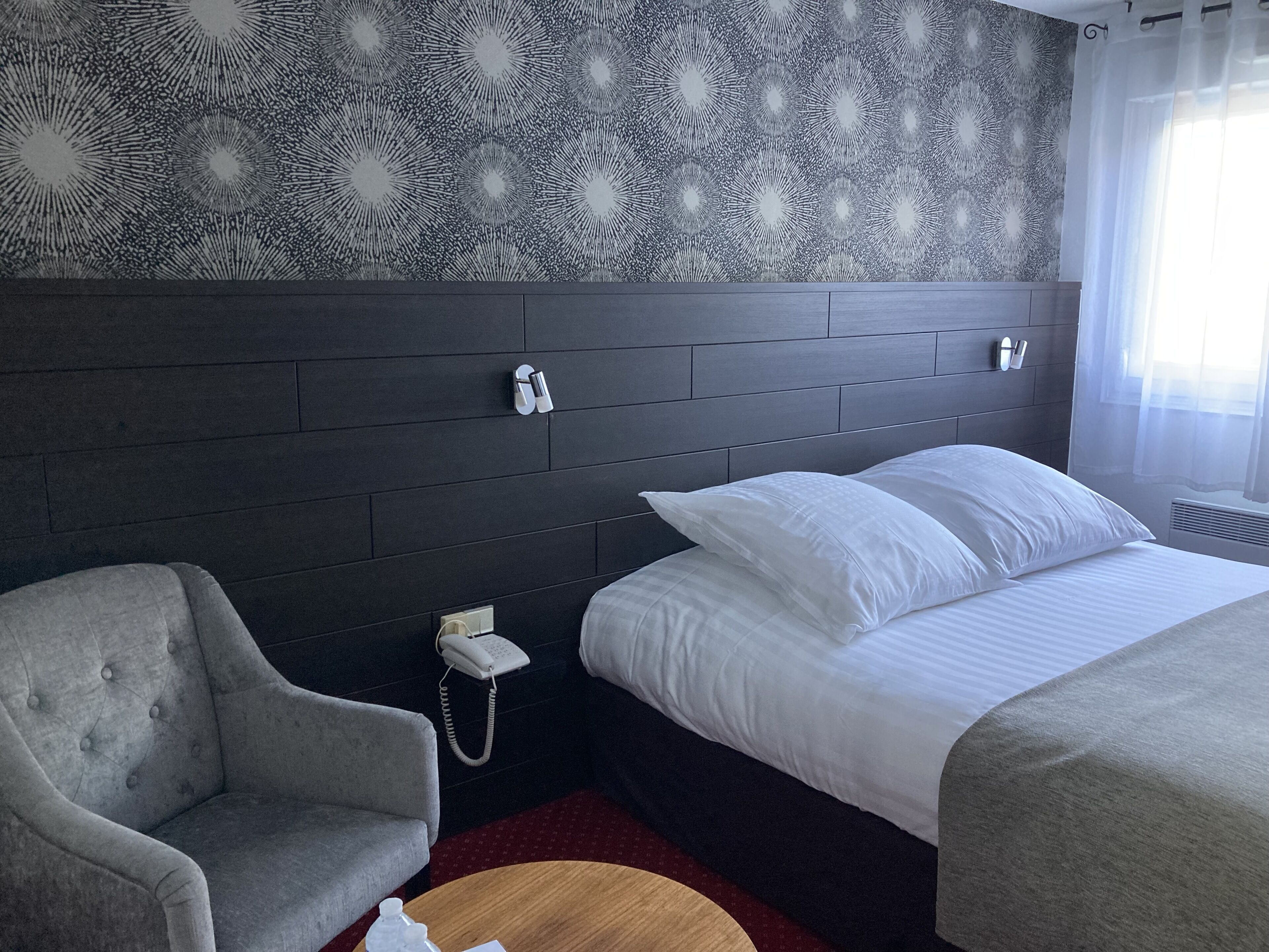 superior double room | desk, soundproofing, free wifi, bed sheets