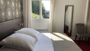 Superior Double Room | Desk, soundproofing, free WiFi, bed sheets